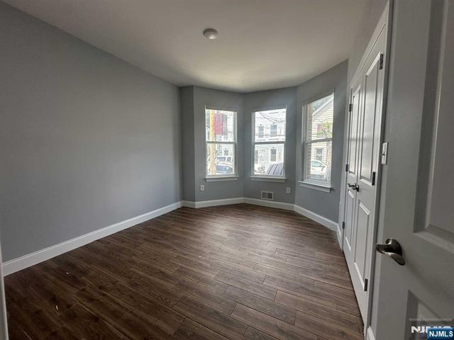 195-197 Ridge Street, Newark, NJ 07104