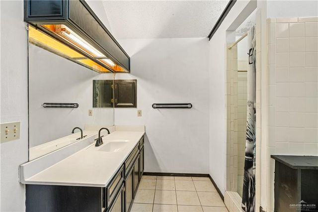 1614 Grovewood Road, Mission, TX 78573