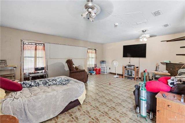 1614 Grovewood Road, Mission, TX 78573