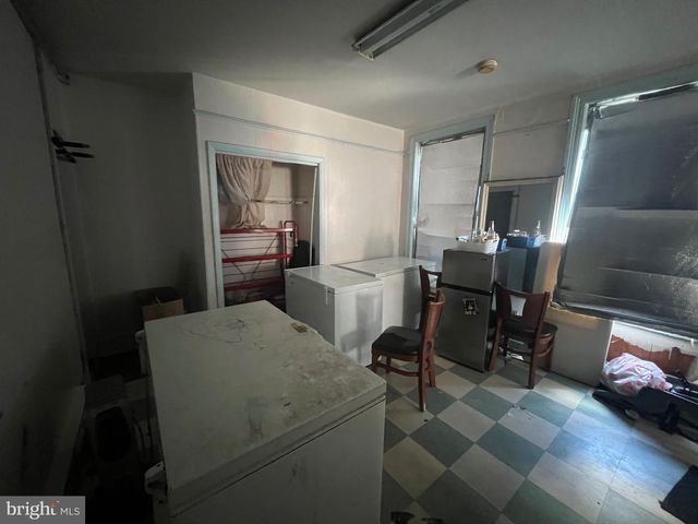 1516 TASKER ST, Philadelphia, PA 19145