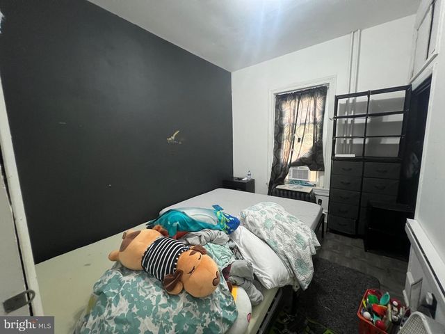 1516 TASKER ST, Philadelphia, PA 19145