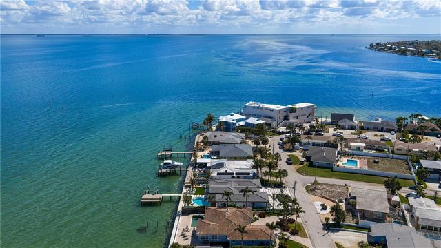 2580 E BAY ISLE DRIVE SE, St Petersburg, FL 33705