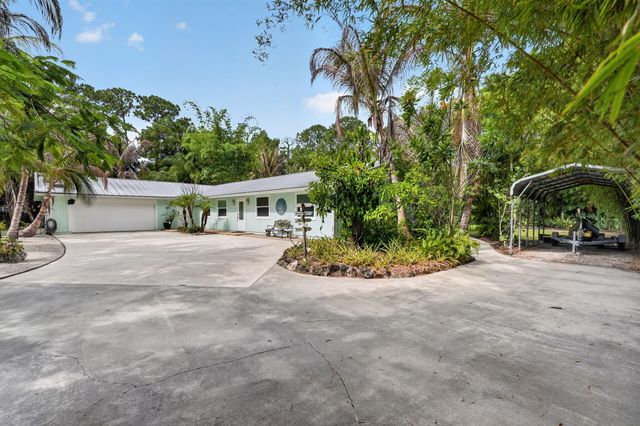 17391 Alexander Run, Jupiter, FL 33478