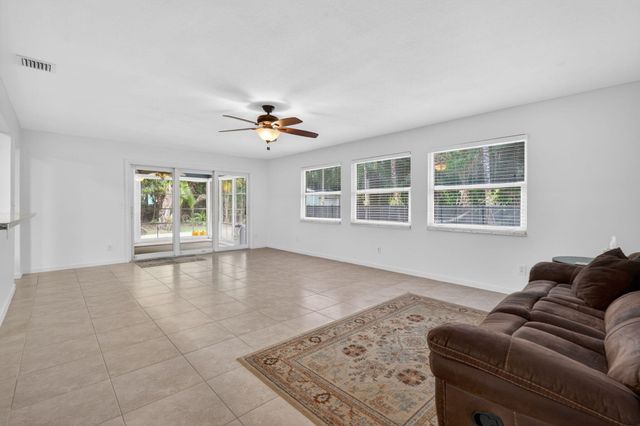 17391 Alexander Run, Jupiter, FL 33478