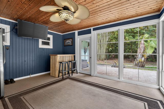 17391 Alexander Run, Jupiter, FL 33478