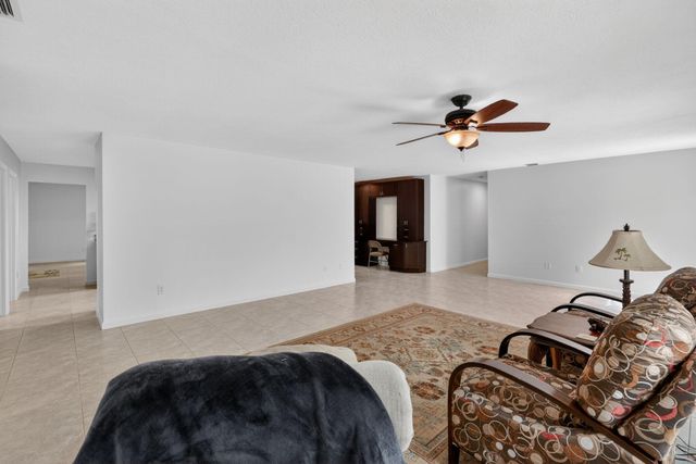 17391 Alexander Run, Jupiter, FL 33478