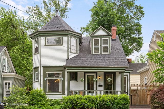 2206 Grinstead Dr, Louisville, KY 40204