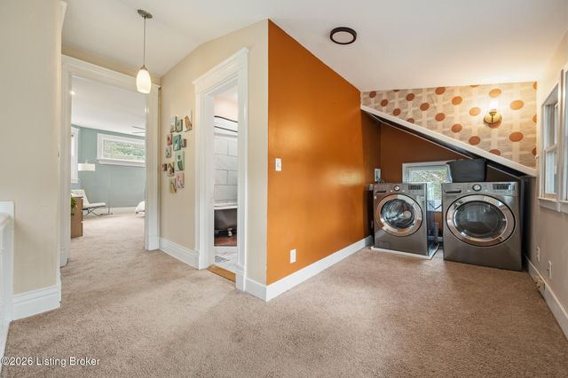 2206 Grinstead Dr, Louisville, KY 40204