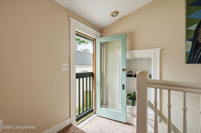 2206 Grinstead Dr, Louisville, KY 40204