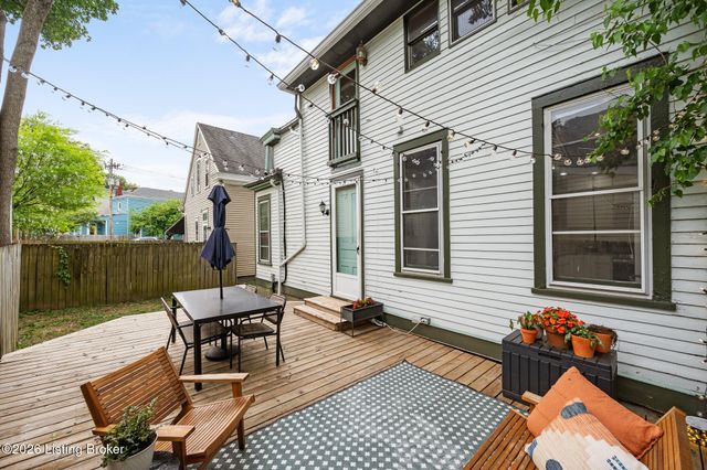 2206 Grinstead Dr, Louisville, KY 40204