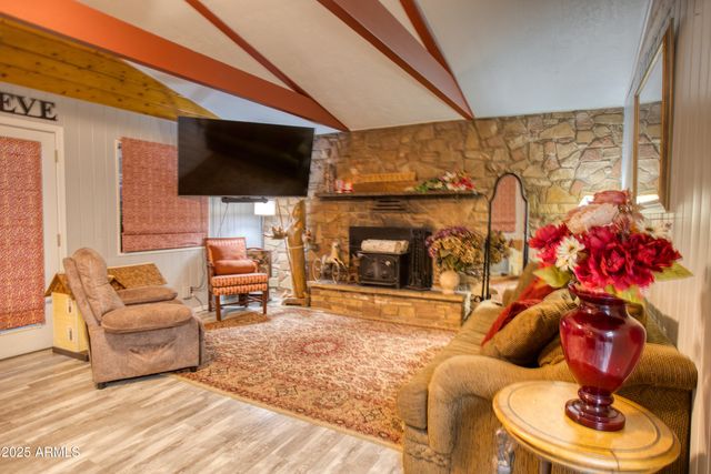 1446 W Apache Lane, Lakeside, AZ 85929