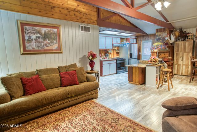 1446 W Apache Lane, Lakeside, AZ 85929