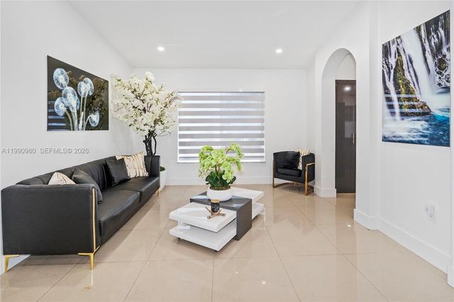 27964 SW 136th Pl, Homestead, FL 33032