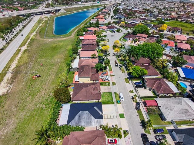 27964 SW 136th Pl, Homestead, FL 33032