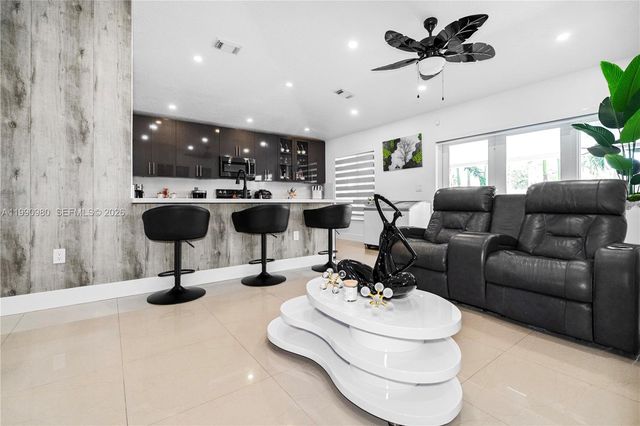 27964 SW 136th Pl, Homestead, FL 33032