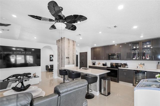 27964 SW 136th Pl, Homestead, FL 33032