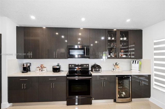 27964 SW 136th Pl, Homestead, FL 33032