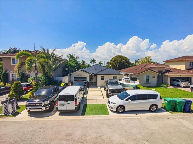 27964 SW 136th Pl, Homestead, FL 33032