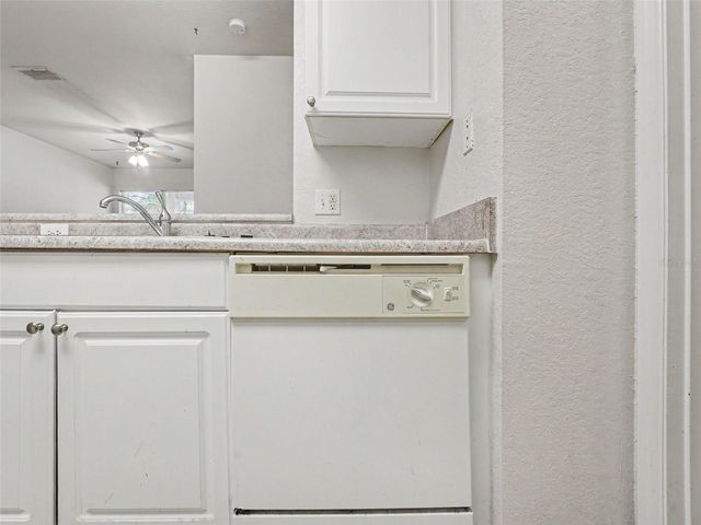 8003 HEMINGWAY CIRCLE 8003-8, Haines City, FL 33844