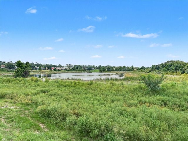 8003 HEMINGWAY CIRCLE 8003-8, Haines City, FL 33844