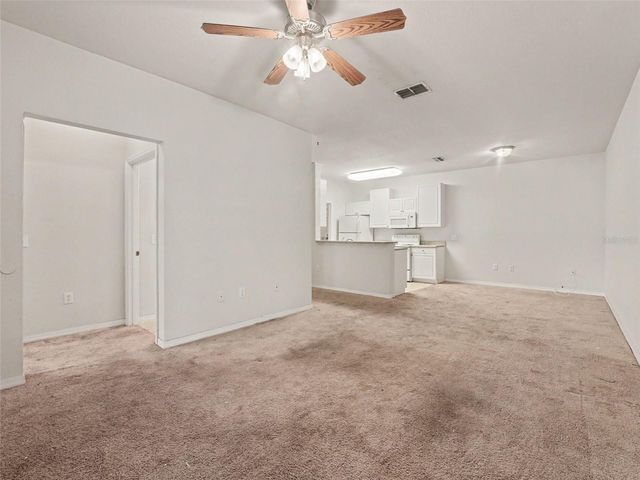 8003 HEMINGWAY CIRCLE 8003-8, Haines City, FL 33844