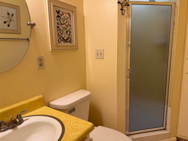 60 Flathead Drive, Cherokee Village, AR 72529