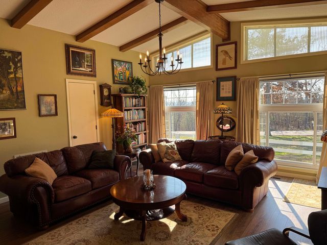 60 Flathead Drive, Cherokee Village, AR 72529