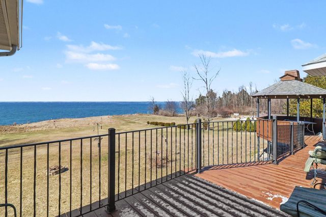 4745 S Lakeshore Drive, Ludington, MI 49431