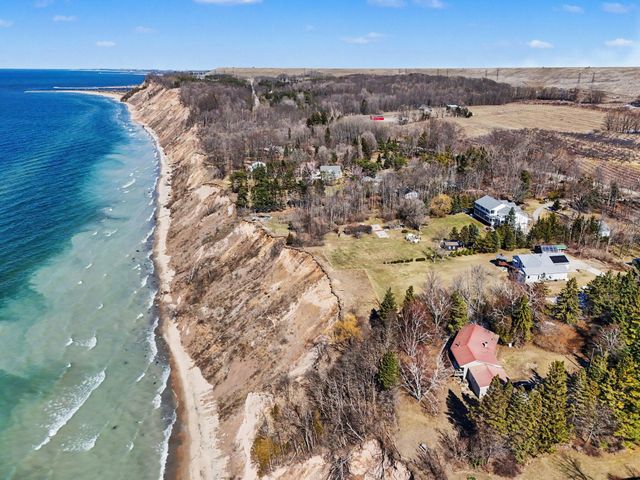 4745 S Lakeshore Drive, Ludington, MI 49431