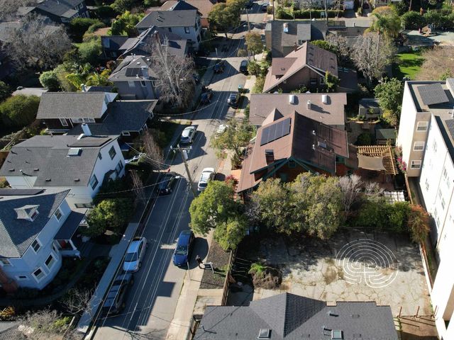 2477 Prince St, Berkeley, CA 94705