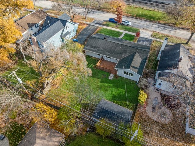 1030 Chestnut Street, Deerfield, IL 60015