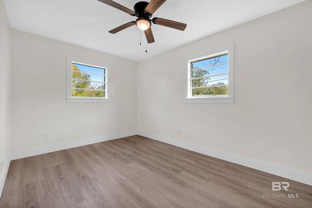 10628 Oak Avenue, Grand Bay, AL 36541