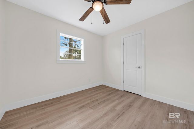 10628 Oak Avenue, Grand Bay, AL 36541