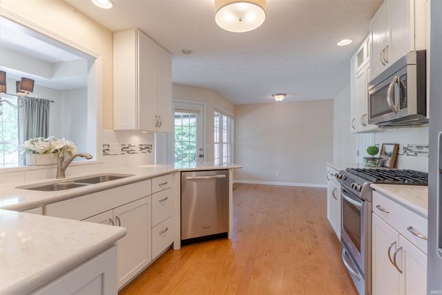 2120 Championship Drive, Evansville, IN 47725