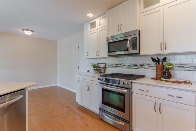 2120 Championship Drive, Evansville, IN 47725