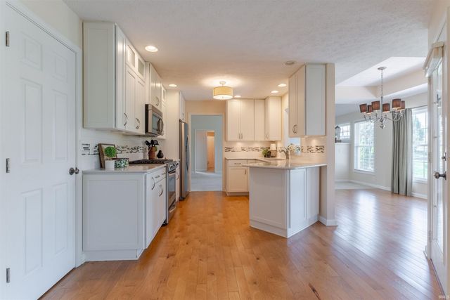 2120 Championship Drive, Evansville, IN 47725