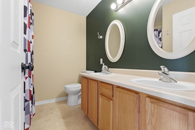 409 Bedford Drive, Westfield, IN 46074