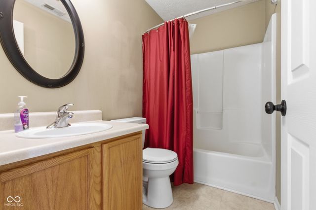 409 Bedford Drive, Westfield, IN 46074