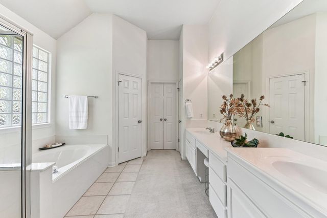 2401 Berwick CV, Round Rock, TX 78681