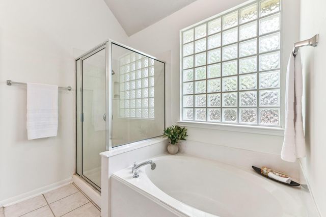 2401 Berwick CV, Round Rock, TX 78681