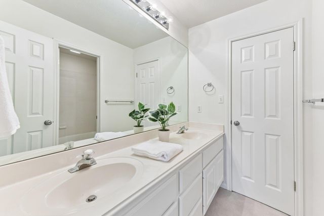2401 Berwick CV, Round Rock, TX 78681