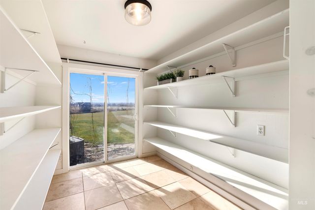 111 View Dr, Jerome, ID 83338