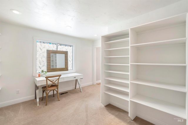 111 View Dr, Jerome, ID 83338