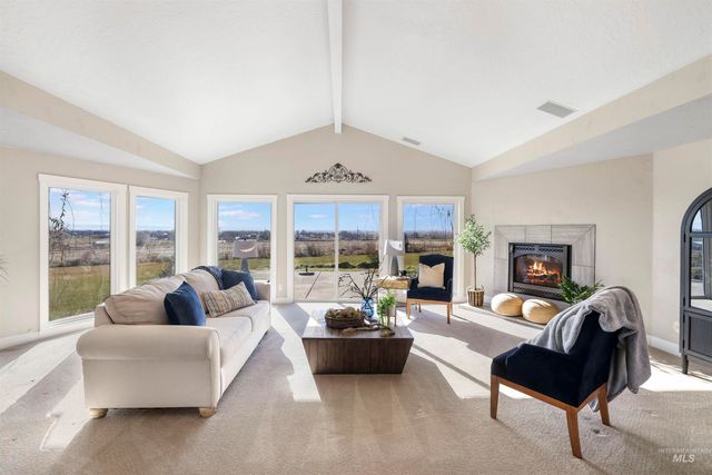 111 View Dr, Jerome, ID 83338