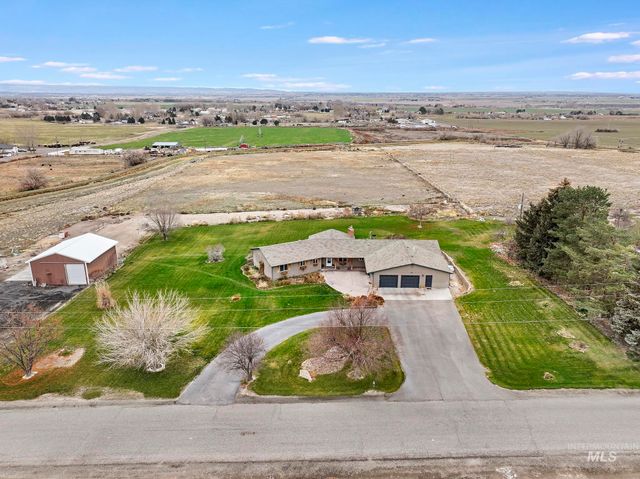 111 View Dr, Jerome, ID 83338