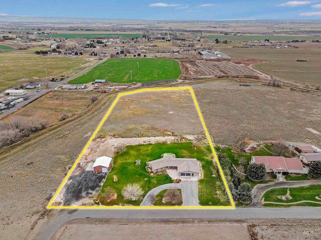 111 View Dr, Jerome, ID 83338