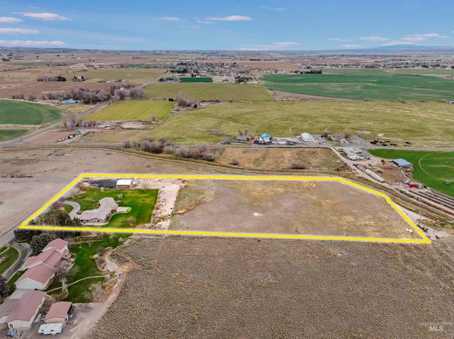 111 View Dr, Jerome, ID 83338