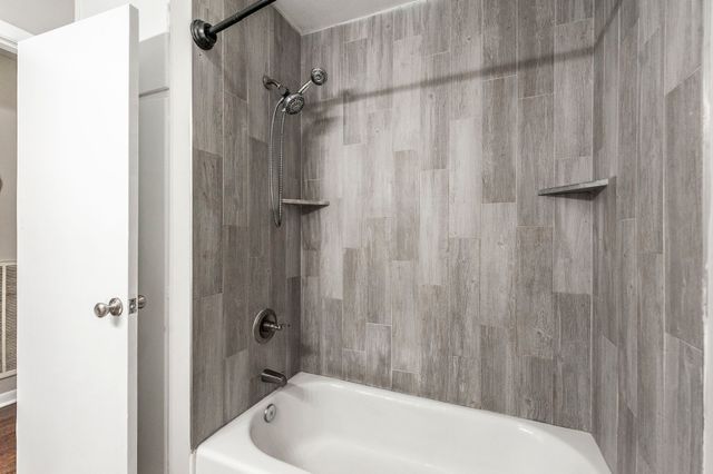 122 Anchor Dr, Hendersonville, TN 37075