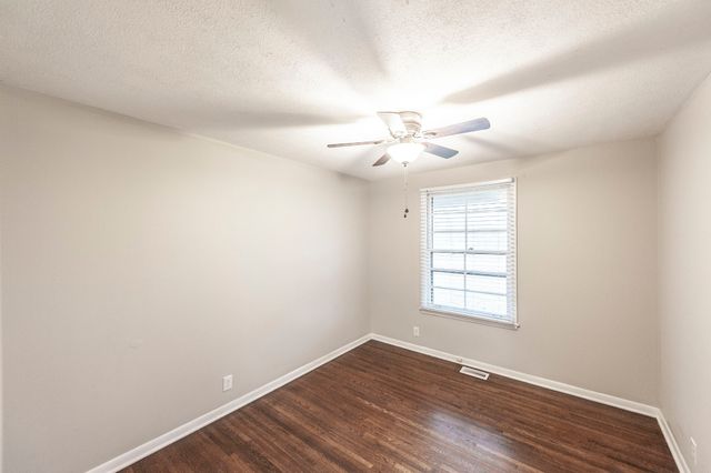 122 Anchor Dr, Hendersonville, TN 37075