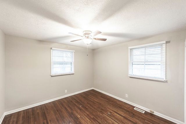 122 Anchor Dr, Hendersonville, TN 37075